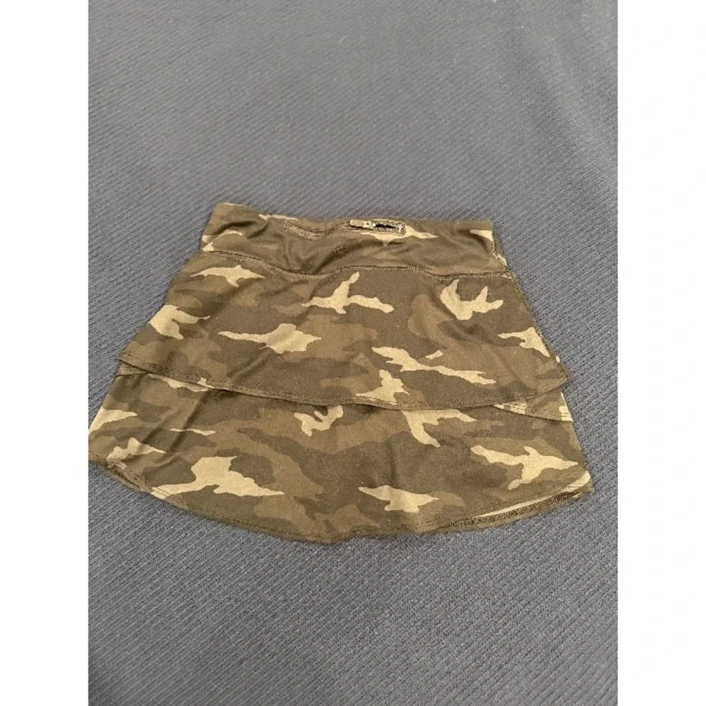 Athleta Girl Camo Lux Print Swing Skort L/12 GUC